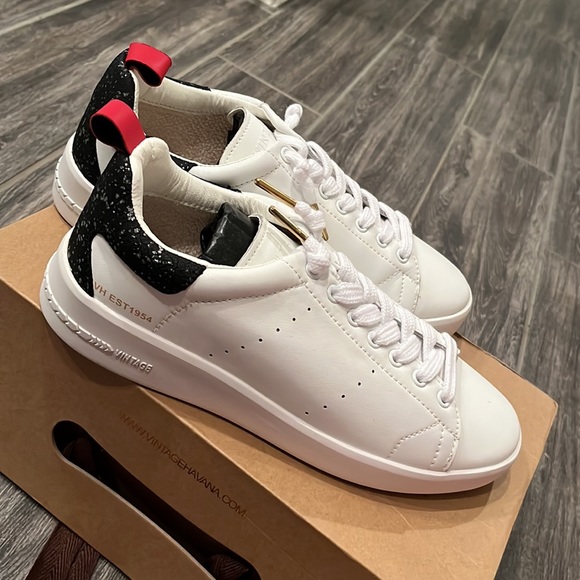 Vintage Havana Shoes - Yatza 71/2 vintage Havana